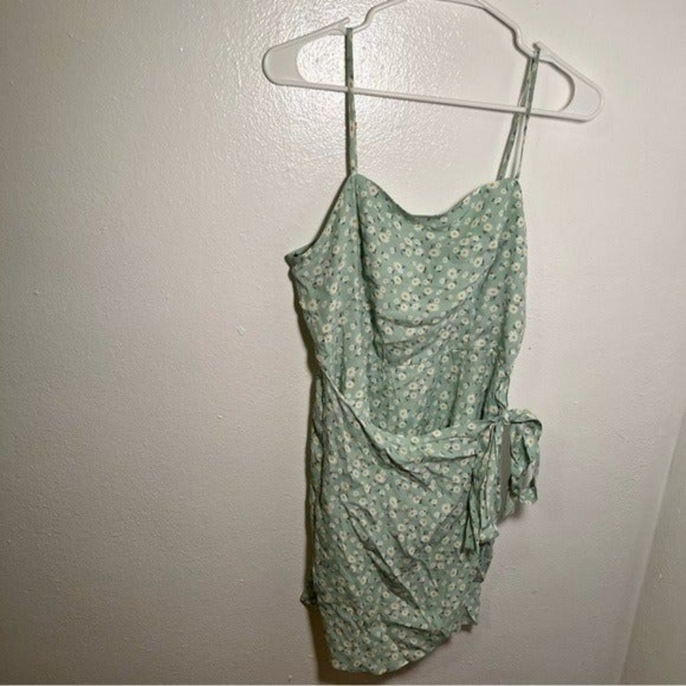 Forever 21 Mini Dress Faux Wrap Light Green Floral - Picture 2 of 11